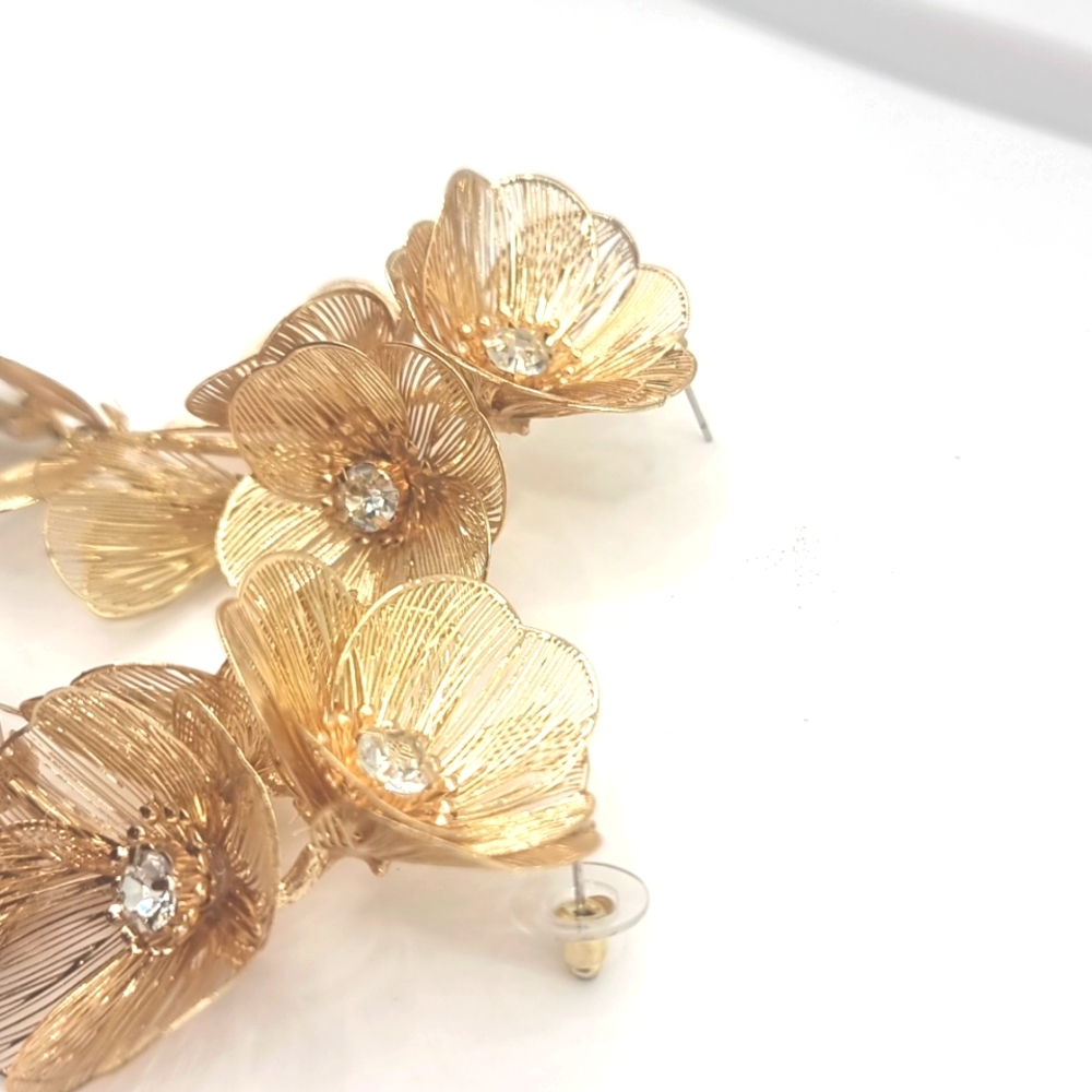 New ZARA cascading flowers golden earrings - Picture 8 of 15